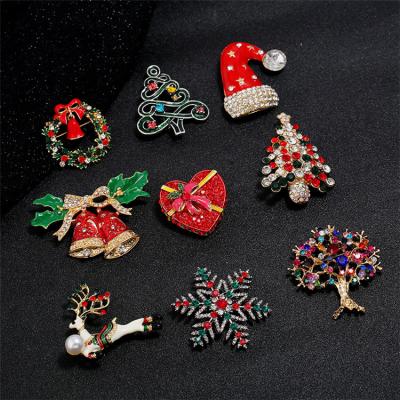 China Fashionable Corsage Pin Christmas Rhinestone Brooches Halloween Snowman Faux Stone for sale