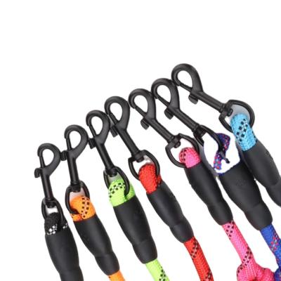 China Reflective Fine Quality Running Tracking Reflective Soft Handle Nylon Rope Dog Leash for sale