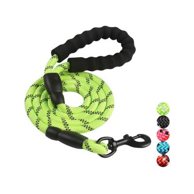 China Strong Padded Dog Leash with Comfortable Padded Handle and Highly Reflective Leads for Small Medium and Large Dogs for sale