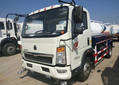 China 5 - 8CBM Water Tanker Truck With Light Truck Chassis LHD Steering 90km/H Max Speed for sale