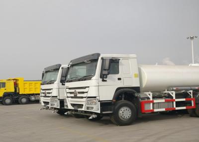 China Internal Anti - Corrosion Construction 10 Wheels Water Transport Trucks 18-25CBM for sale