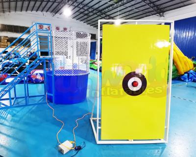 China Dompelt het geteerd zeildoek Opblaasbare Water Machine van Tank de Interactieve Dunker onder Te koop