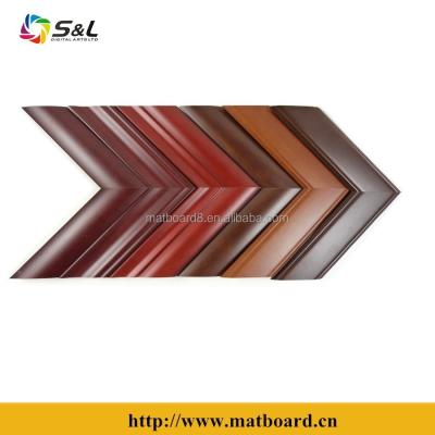 China Cut and Soft Molding Frame Type Photo Frames Solid Wood Material Wood Picture Frames for sale