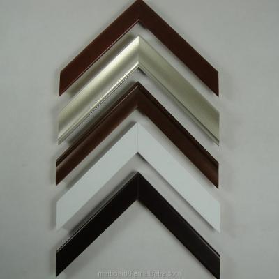 China Cut And Frame Type Soft Wooded Molding Wood Molding Factory for sale