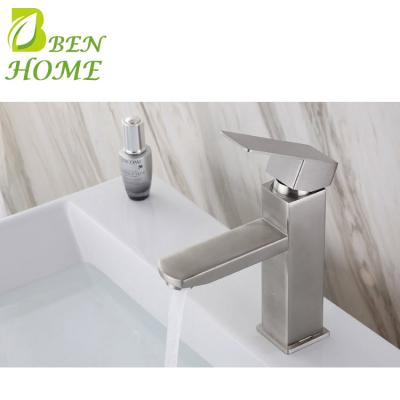 China Thermostatic Faucets Matte Basin Faucet Bathroom Tap for sale