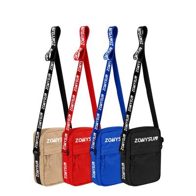 China Unique high quality with oxford cheap price 2021custom sports messenger bag square phone cross - body bags messenger bag for sale