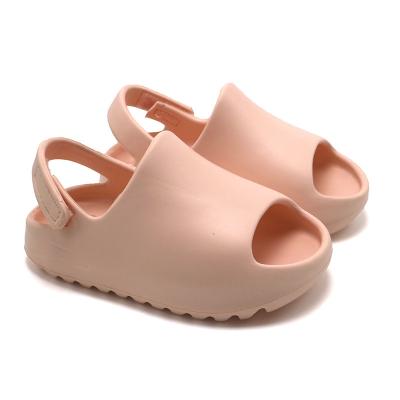 China New Arrival Massage Bedroom Summer Boys Girls Boys Children Sandals Soft Unique Kids Slippers for sale