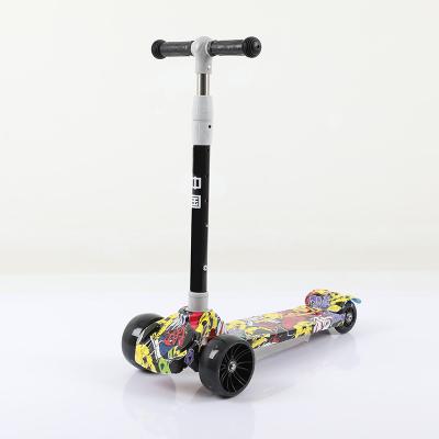 China Children's scooter children's four-wheeled instant high hot anti-rollover plastic children's scooter children's balance scooter for sale