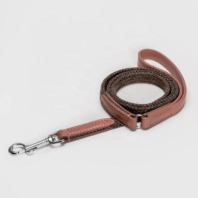 China YY Pet Accessories Premium Fabric Rope Sturdy Stocked Dog Leash With Leather Hand Buckle for sale