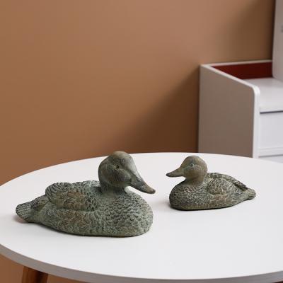 China Duck Eco-friendly Modern Concrete Piece Unique Cement Figurine Animals Decoration Garden Home Realism Animal Home Decor for sale