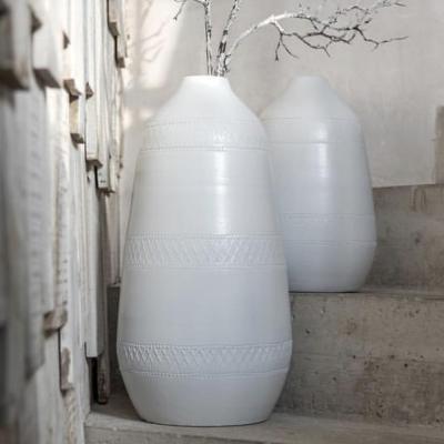 China Unique Design Ceramic White Modern Nordic Style Vases Ware Floor Flower Vase For Living Room Decor for sale