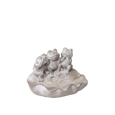 China Wholesale New Arrival Great Looking Pet Bowls Feeders Frog Shape Viable Decor Cement Animal Feeders for sale