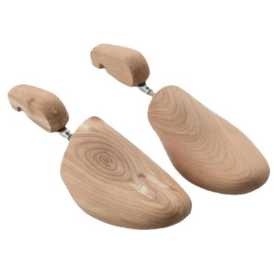 China New Customized Eco-Freindly Adjustable Fully Shoe Cedar Shoe Tree for sale