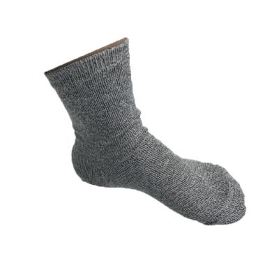 China Breathable Anti-Cut Silver Gray Socks Cut Resistant Level 5 Anti-Cut Socks Dot Silicone For Protection for sale