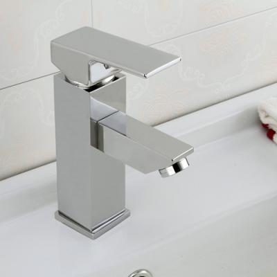 China Thermostatic Faucets Suitable For Multiple Scenarios Multifunctional Bathroom Faucet Kitchen for sale