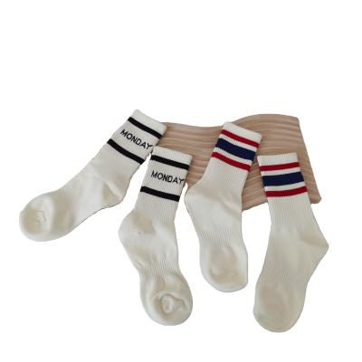 China 2021 Hot Sale Ankle Stripe QUICK DRY Socks For Women Small Size Medium Size Custom Design Alphabet Socks for sale