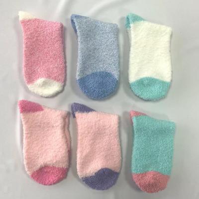 China 2021 New Style Winter Pure Color QUICK DRY Warm Fluffy Comfortable Socks Knitted Custom Thick Women Socks for sale