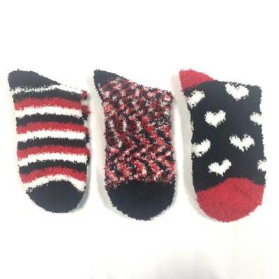 China New Main Supply 2021 Winter Autumn QUICK DRY knitted polyester soft crew lady comfortable fluffy socks for sale