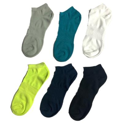 China High Quality Breathable Sports Crew Socks Durable Sport Socks Custom Hot Product Crew Sports Socks for sale