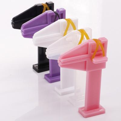 China Hot Design Transparent Quick Building Nail Tips Clips Finger Nail Extension UV LED Plastic Builder Clamps Manicure Nail Art for sale