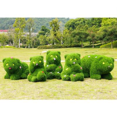 China Waterproof/Waterproof/High Temperature Resistant/Tips 10 Years Green FRP Garden Carving Animal Decoration Ornament Grass Planting Panda Sculpture for sale