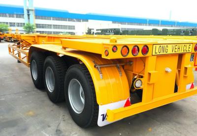 China Wide Flatbed 40 Foot Gooseneck Trailer Anti - Slip Platform Twist Lock 12 Sets for sale