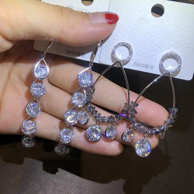 China Other factory price cheap wholesale earrings mixed silver stiletto earrings shape crystal earrings at good price for sale