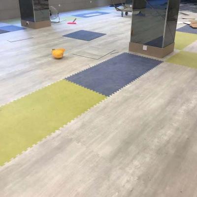 China Gym Yard / Classroom / Store / Office / Bar / Supermarket Loose Lay Vinyl Tiles Modular Tiles For Gym / Office / Classroom / Supermarket for sale