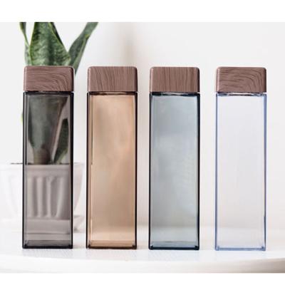 China Factory Outlet Logo Plastic Square Water Bottle Viable Custom Wooden Grain Lid Transparent Water Bottle 500ml for sale