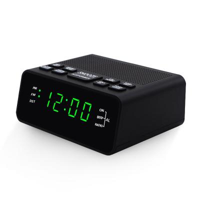 China Mini radio portátil de reloj de la pantalla LED, despertador de la radio de FM para el hogar en venta