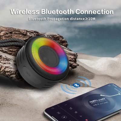 Cina altoparlante impermeabile di 1500mAh IPX7, materiale del silicone dell'ABS dell'altoparlante di RGB Bluetooth in vendita