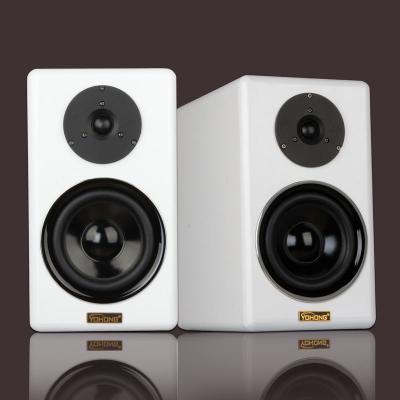 China TWO-WAY Bluetooth Bookshelf Speakers Low Distortion Factor Clean And Accurate Sound for sale