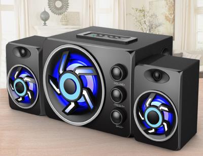 China Portable Speaker With Aux Input Microphone Aluminum ABS PC Cabinet 5W Output Power for sale