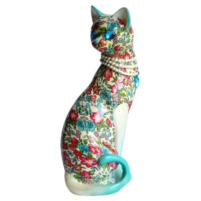 China New World Design Cat Sculpture Home Accessories for Art Craft Ornament Custom Red for Home Decoration for sale