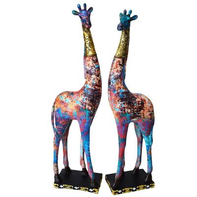 China Art Decor Beautiful polyresin giraffe in decal statue figurine water transfer printing resin animal home decoration for sale