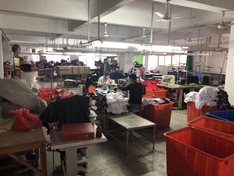 Verified China supplier - Shantou Longhu Yirun Clothing Firm