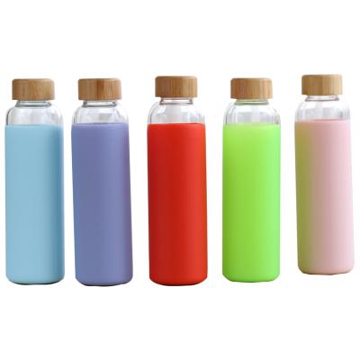 China Simplicity Design Color Viable Modern Classic Silicone Decanter Non-Slip Silicone Carafe for sale