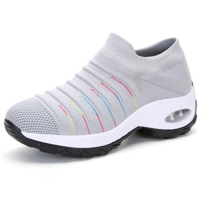 China 2021 Fashion Trend New Arrivals Women's Breathable Comfortable Arch Support Walking Shoes for sale