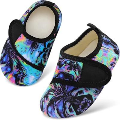 China Round Lightweight Indoor Baby Room Kids Toddler Sock Rubber Unique Home Shoes Slippers For Boys Girls for sale