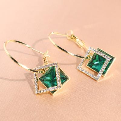 China 2022 New Vintage Austrian Green Crystal Earrings French Style High Quality Green Zirconia Earrings Ladies Party Dating Jewelry for sale