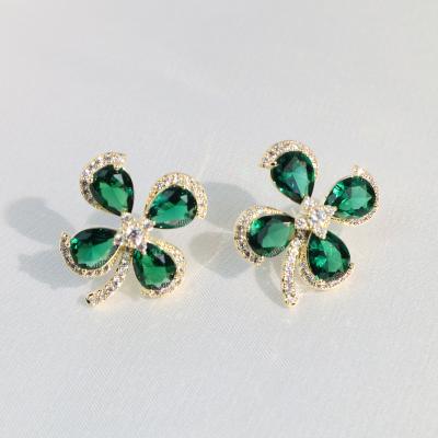 China Vintage Ladies Party The Date Gift Vintage French Vintage Pear Shaped Clover Where Earrings Flower Good Jewelry Earrings Women for sale