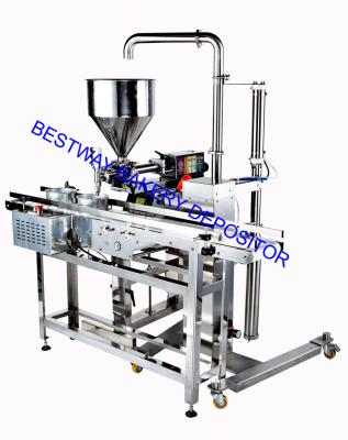 China Hotels Gear Pump Cake Filling Machine for sale