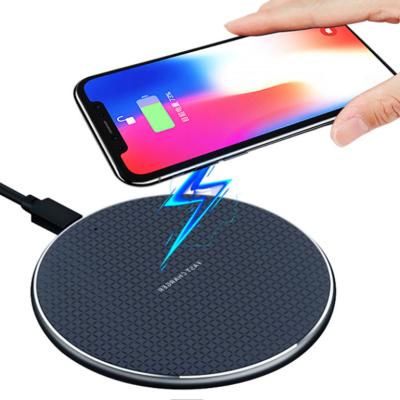 China Hot Selling Mobile Phone Amazon Radio 5W/7.5W/10W Fast Charging Around Wireless Charger Cheap Charging Pad for sale