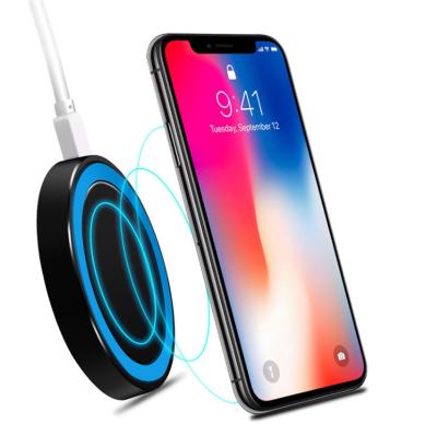 China Mobile Phone Hot Selling Mini Wireless Charging Pad Standard Pad Universal OEM Wireless Charger Wireless Charger for sale