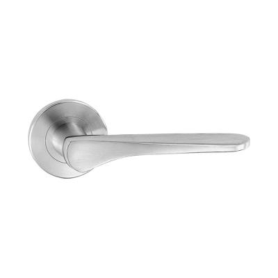 China AKADA Modern Quality Euro Profile Stainless Steel Lever SS304 Tyope Door Handle On Rose In Satin Finish for sale