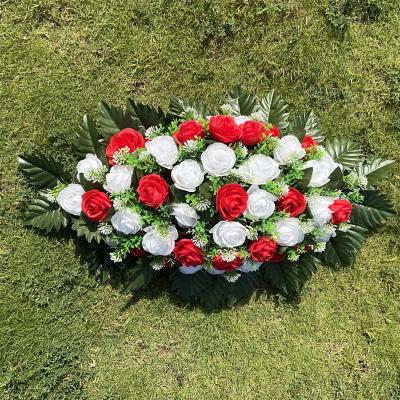 China LC0013 2022 Eco-friendly Red White Silk Fabric Home Decoration Cheap Romantic Designed Artificial Flower for sale