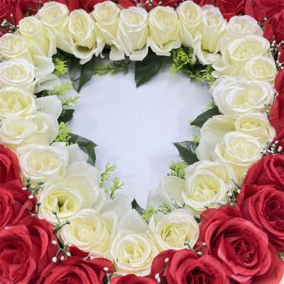 China TX0006-2 Eco-Friendly Customized Good Quality Big Heart White Red Rose Decorative Wedding Artificial Flowers Garlands for sale