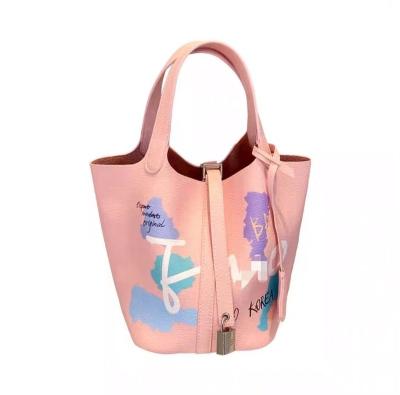 China Fashion Women'S Tote Bags Bags Women Handbags Ladies Luxury Vintage Bag Wholesale Fashion Sports For Women for sale