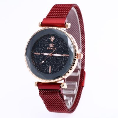 中国 Hand Watch Charming Magnet WJ-7867多彩で最も新しく創造的な方法女性バックルの網ベルトの女性の腕時計 販売のため