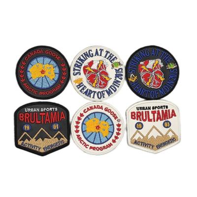 China 2022 Viable Custom Hot Sale Leather Logo Patch Iron On Belly Band Embroidered Patches PVC Leather Patch for sale